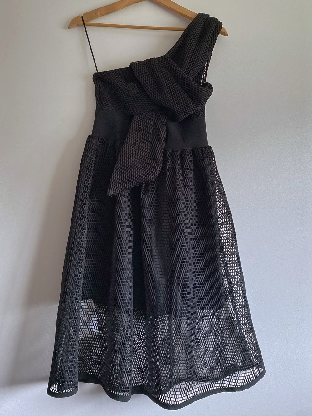 NWT One-Shoulder Black Mesh Party Dress